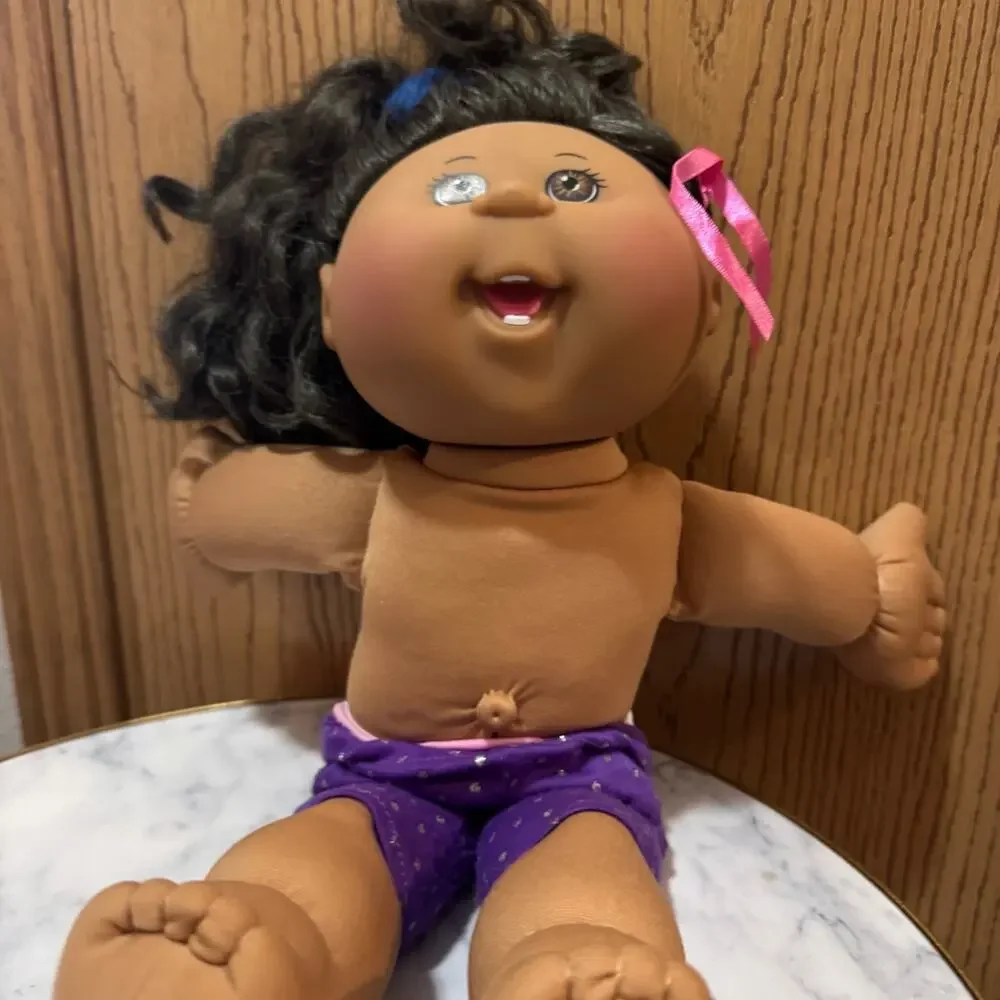 Cabbage Patch Kids light piling